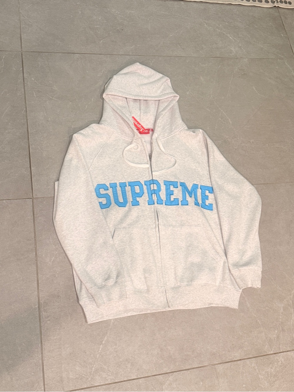 Brand new Supreme Light Gray Zip-Up Hoodie with Blue Logo
